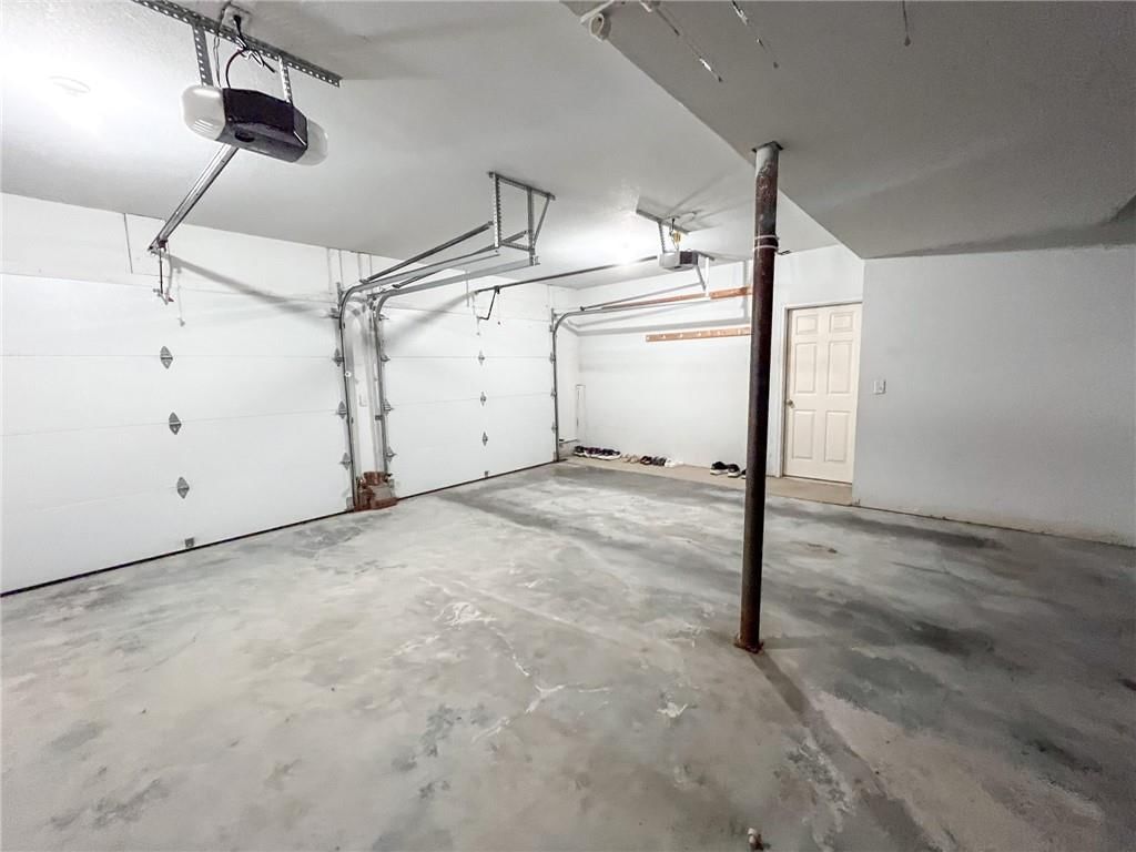 404 E Colony Avenue — photo 22