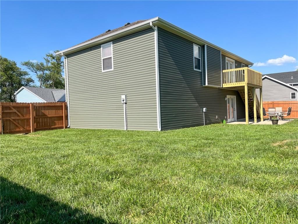 404 E Colony Avenue — photo 23