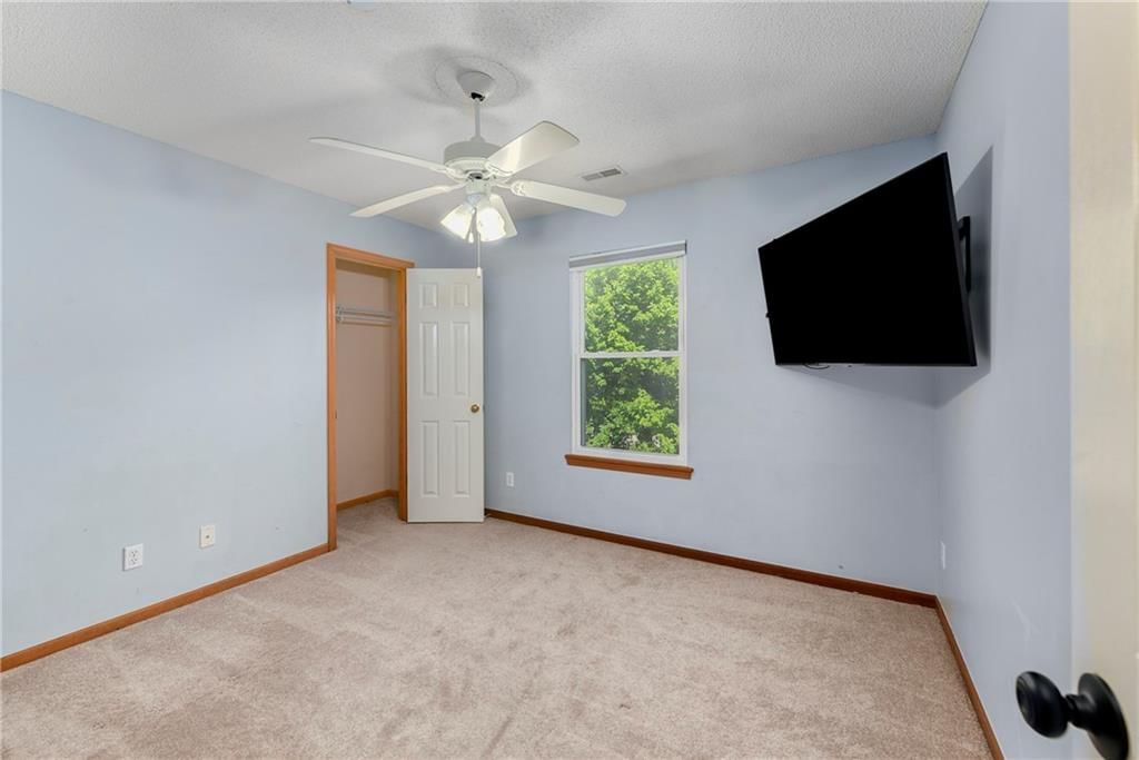 604 Hawthorne Place — photo 22