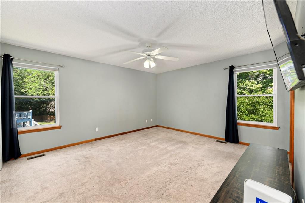 604 Hawthorne Place — photo 26