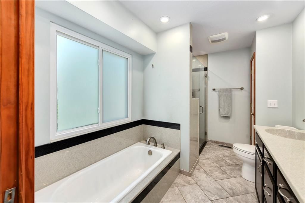 604 Hawthorne Place — photo 32