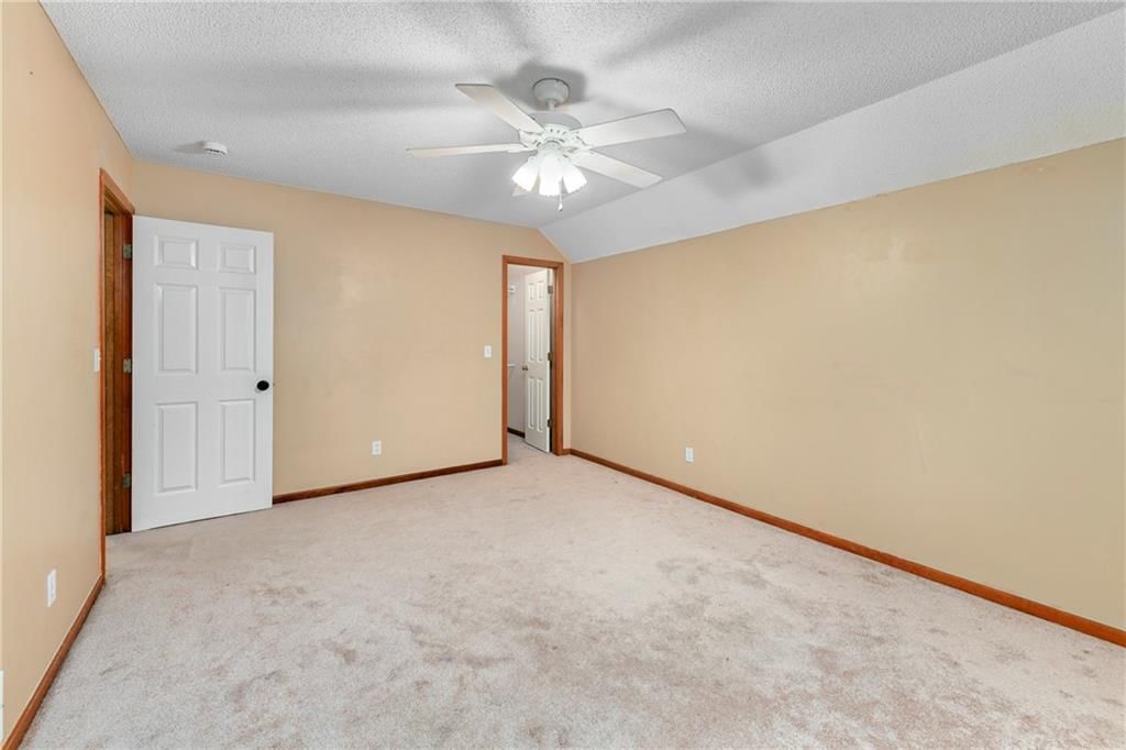 604 Hawthorne Place — photo 35