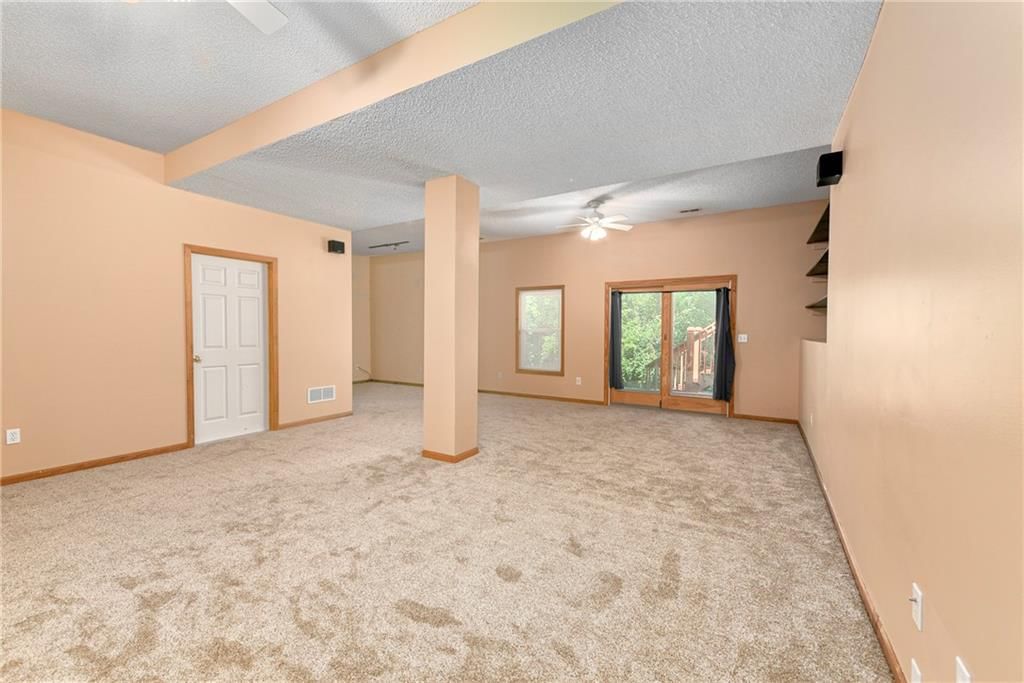 604 Hawthorne Place — photo 43