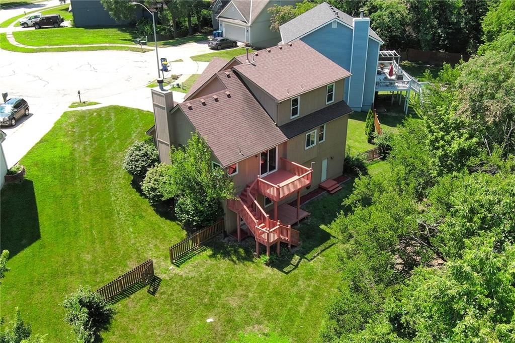 604 Hawthorne Place — photo 58