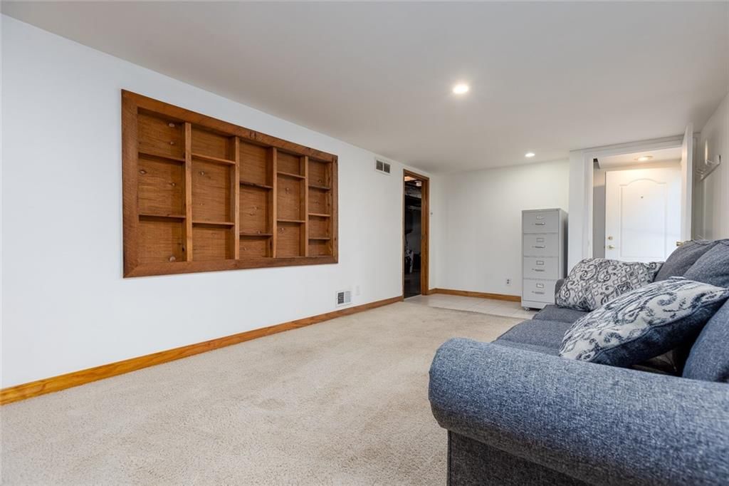 5153 N Palmer Avenue — photo 21