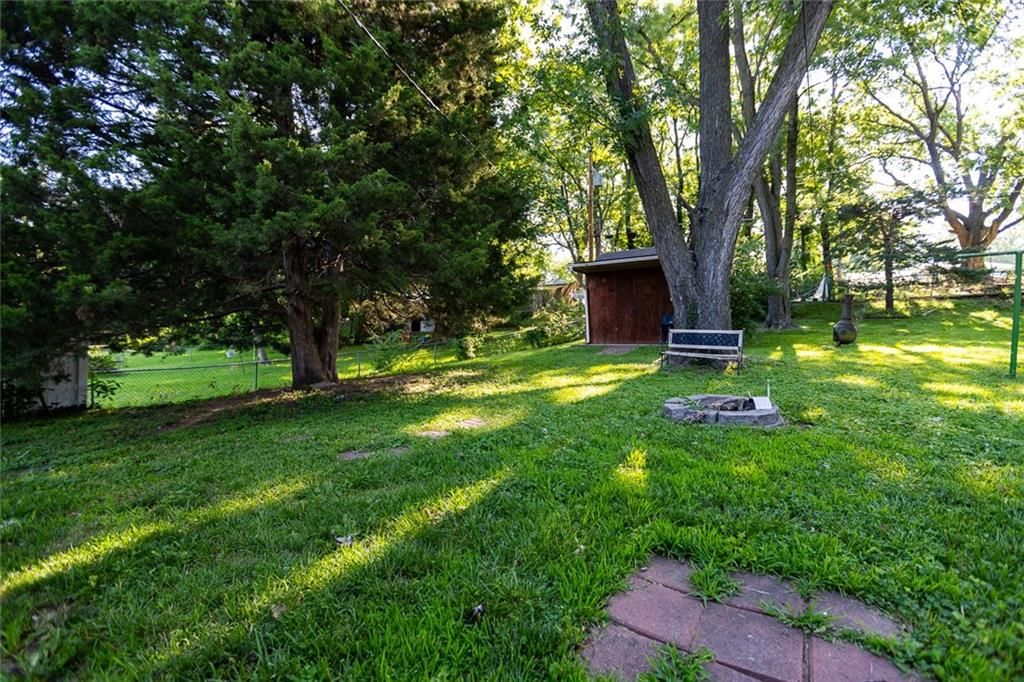 5153 N Palmer Avenue — photo 28