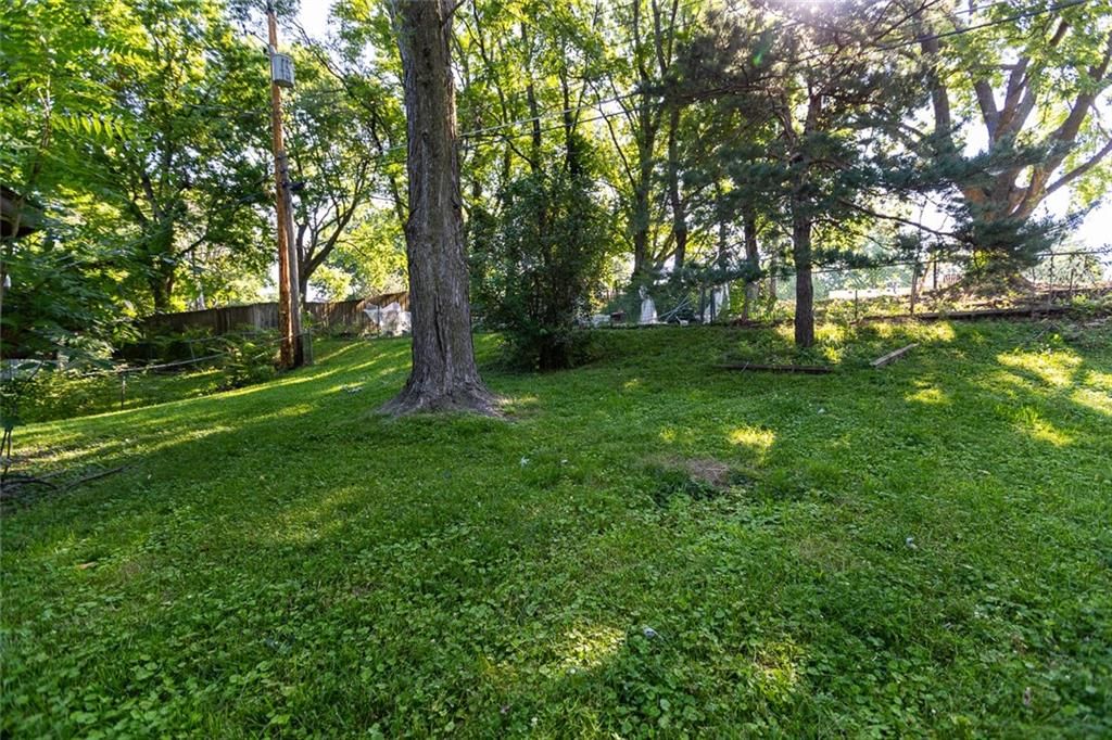 5153 N Palmer Avenue — photo 31