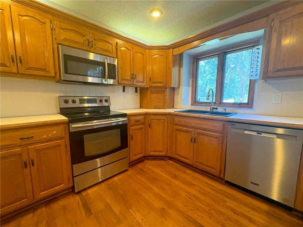 3205 N Black Forest Avenue — photo 12