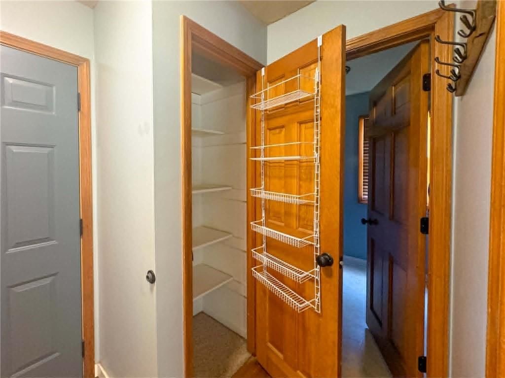 3205 N Black Forest Avenue — photo 14