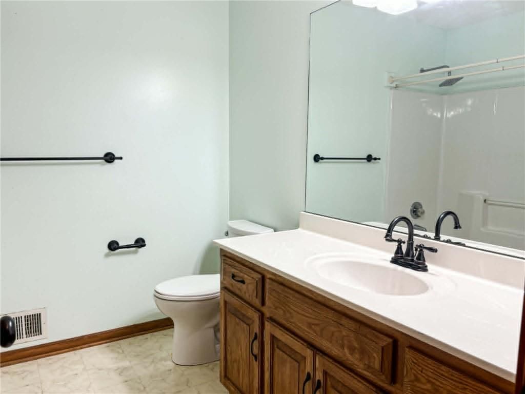 3205 N Black Forest Avenue — photo 24