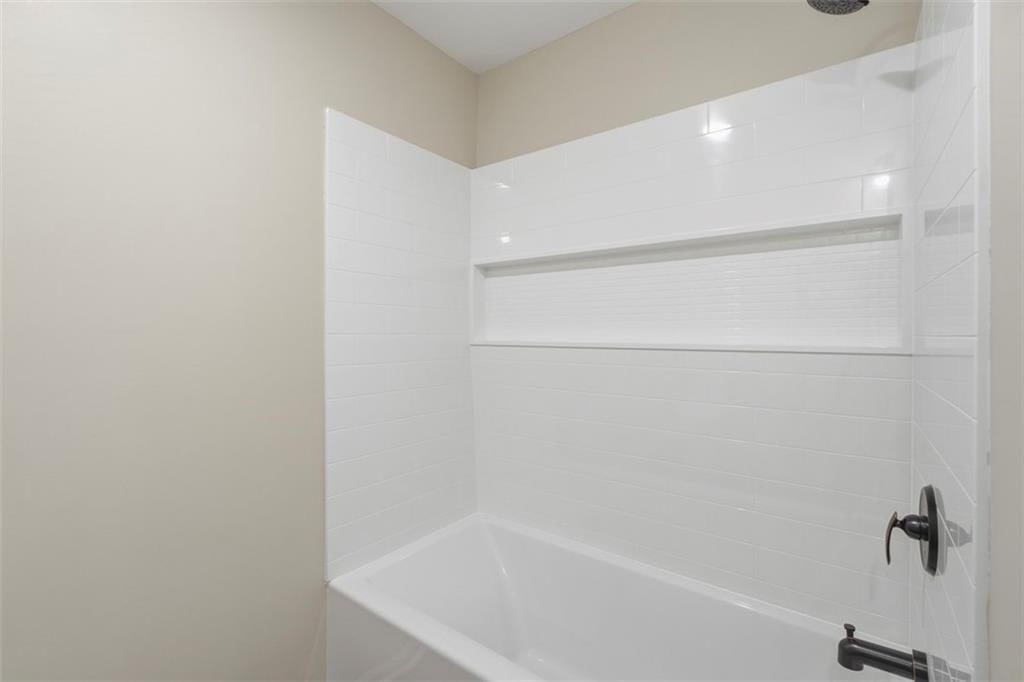 219 NW Redwood Court — photo 21