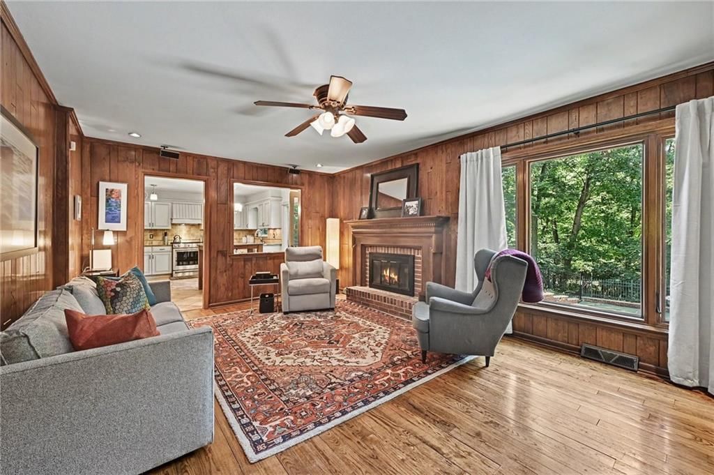 4126 NW Claymont Drive — photo 9