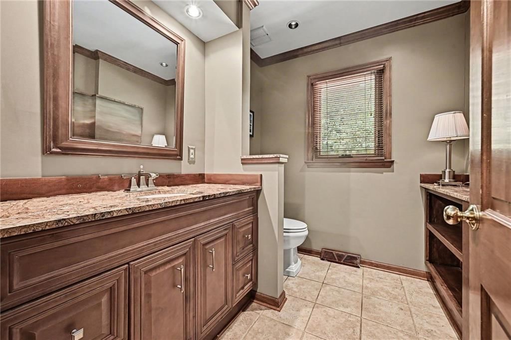 4126 NW Claymont Drive — photo 10