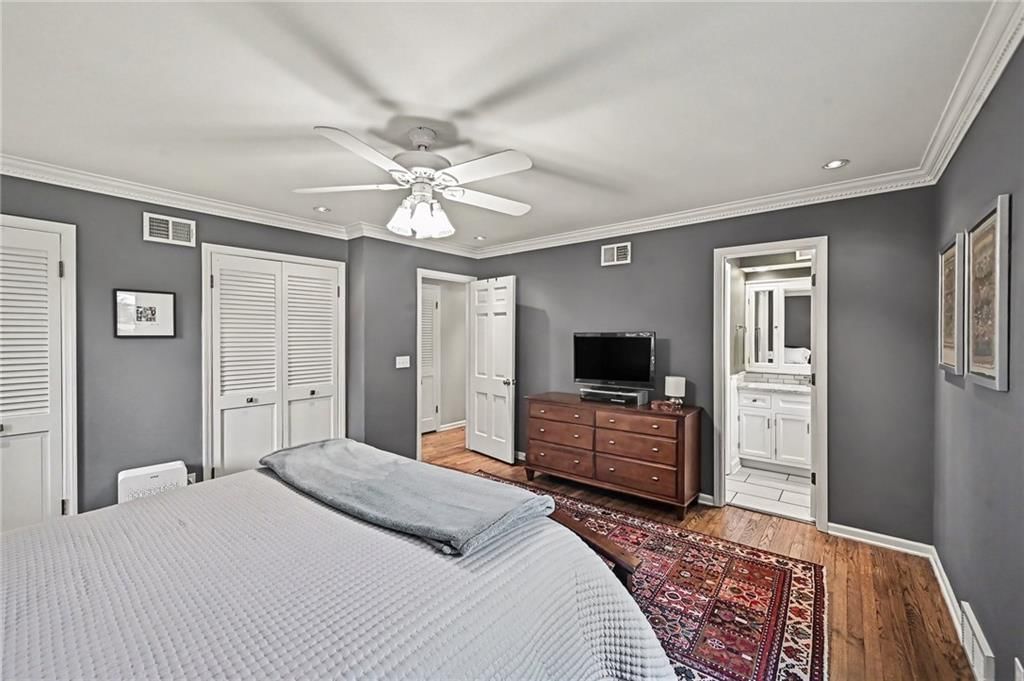 4126 NW Claymont Drive — photo 13