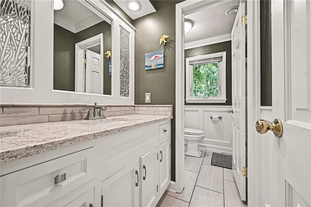 4126 NW Claymont Drive — photo 17