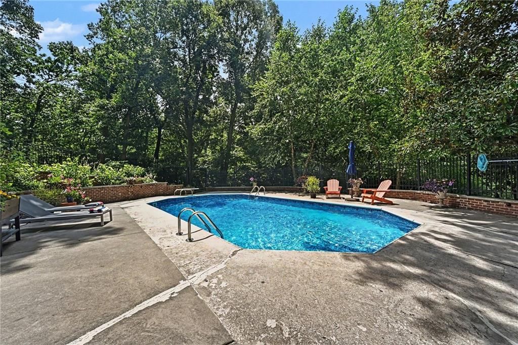 4126 NW Claymont Drive — photo 30