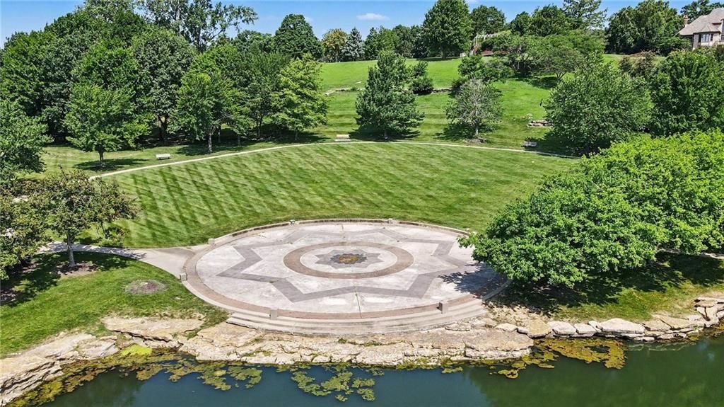 4126 NW Claymont Drive — photo 45