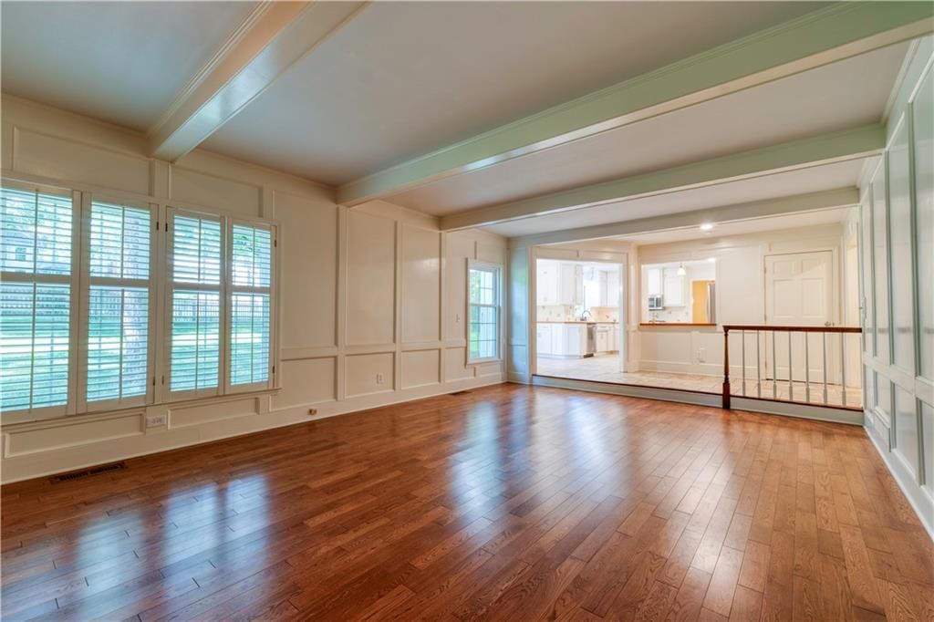 8115 W 115th Terrace — photo 9