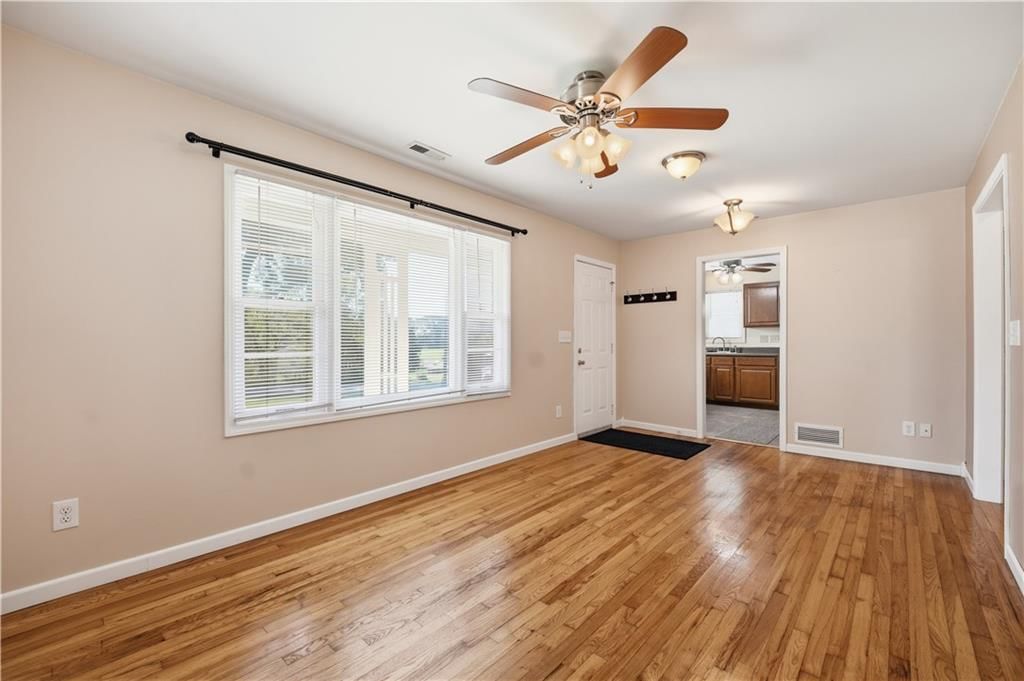 1430 S Kings Highway — photo 10