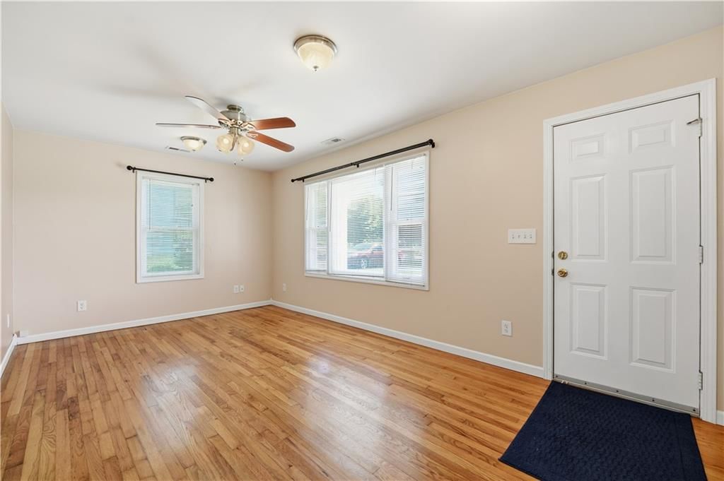 1430 S Kings Highway — photo 11