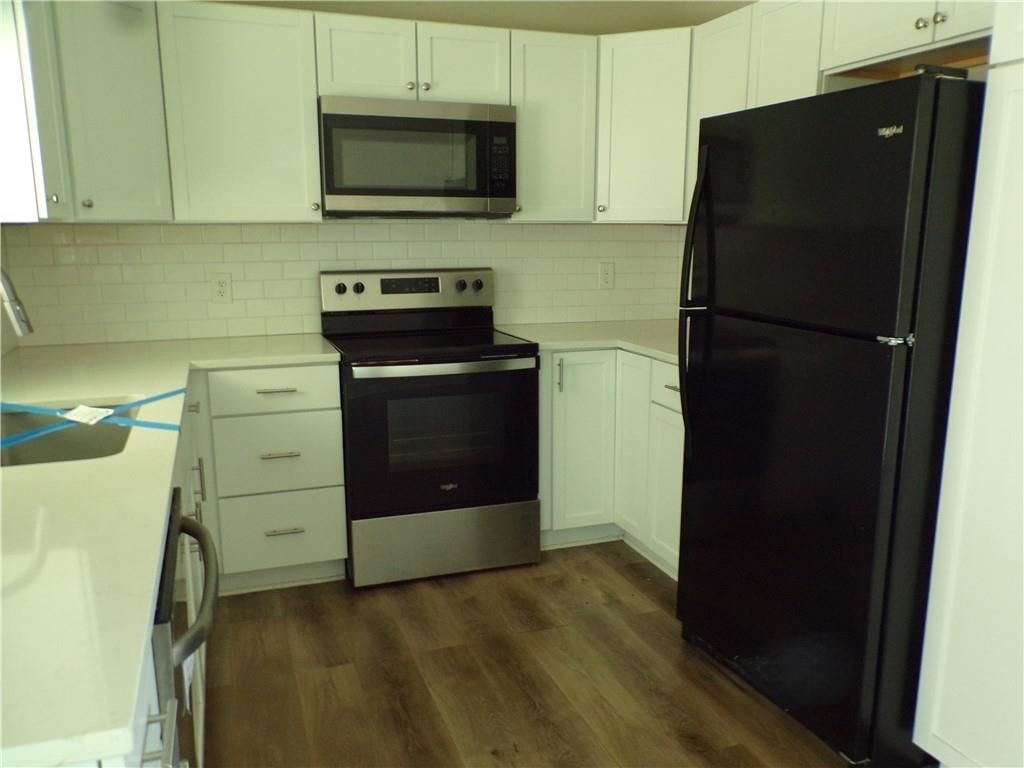 908 SW 14th St Terrace — photo 6