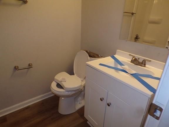 908 SW 14th St Terrace — photo 10