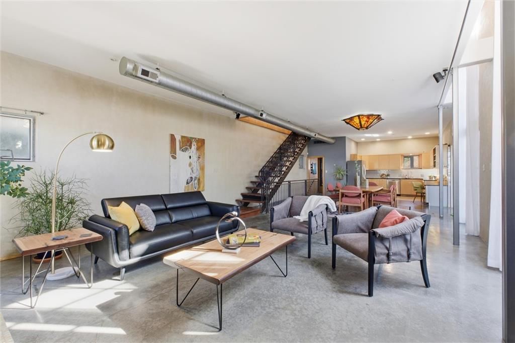 1520 Jarboe Street — photo 7