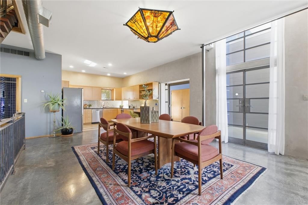 1520 Jarboe Street — photo 8