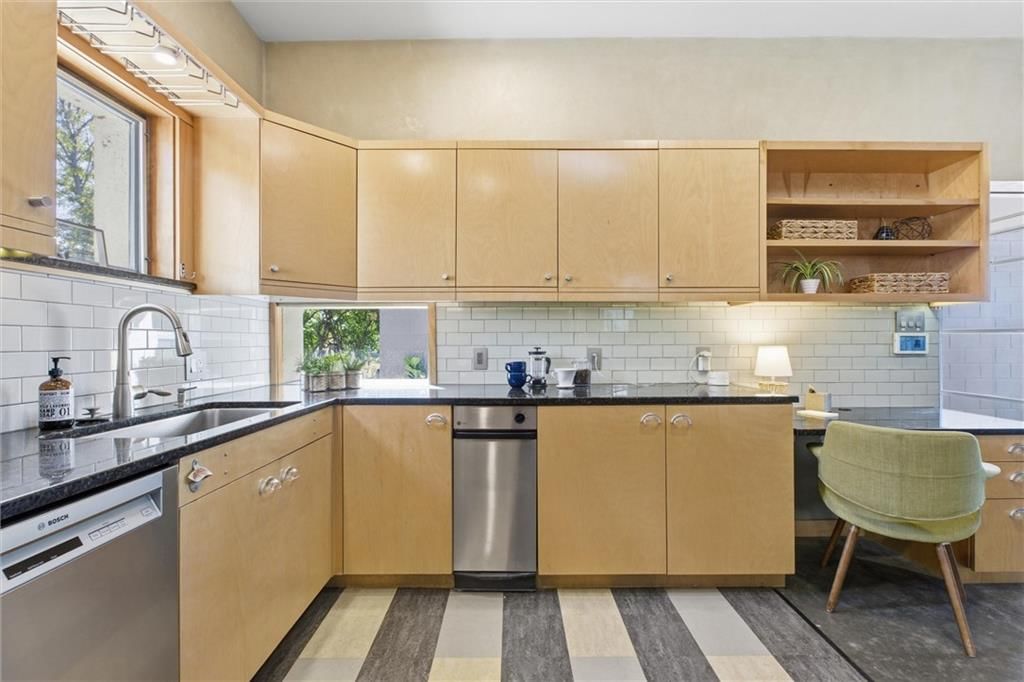 1520 Jarboe Street — photo 12