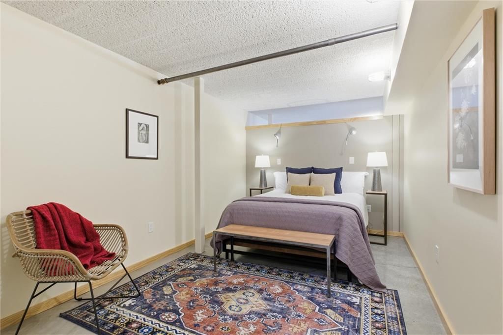 1520 Jarboe Street — photo 32