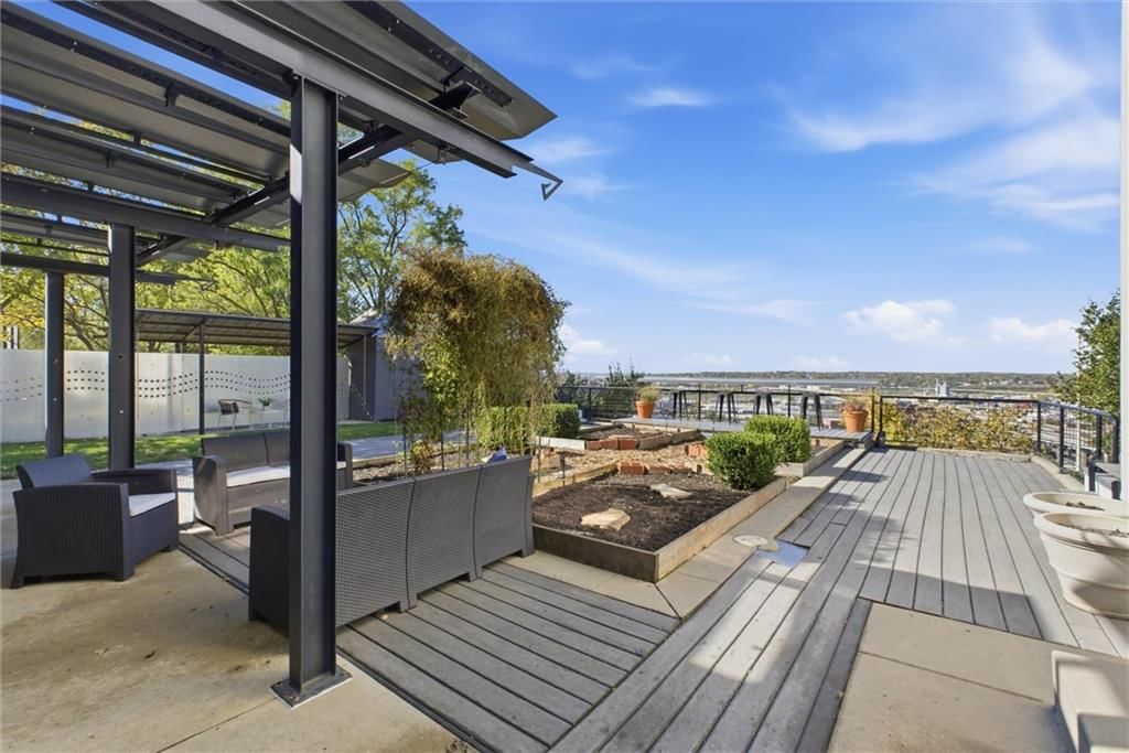 1520 Jarboe Street — photo 38