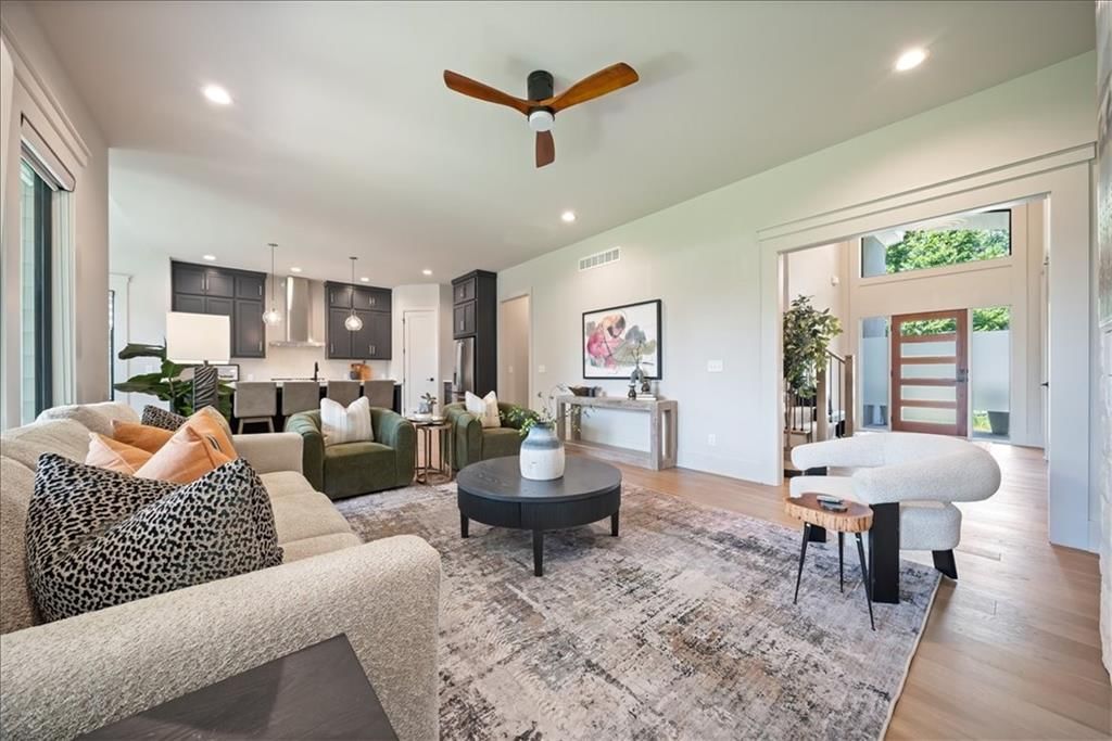 2705 W 74th Street — photo 15