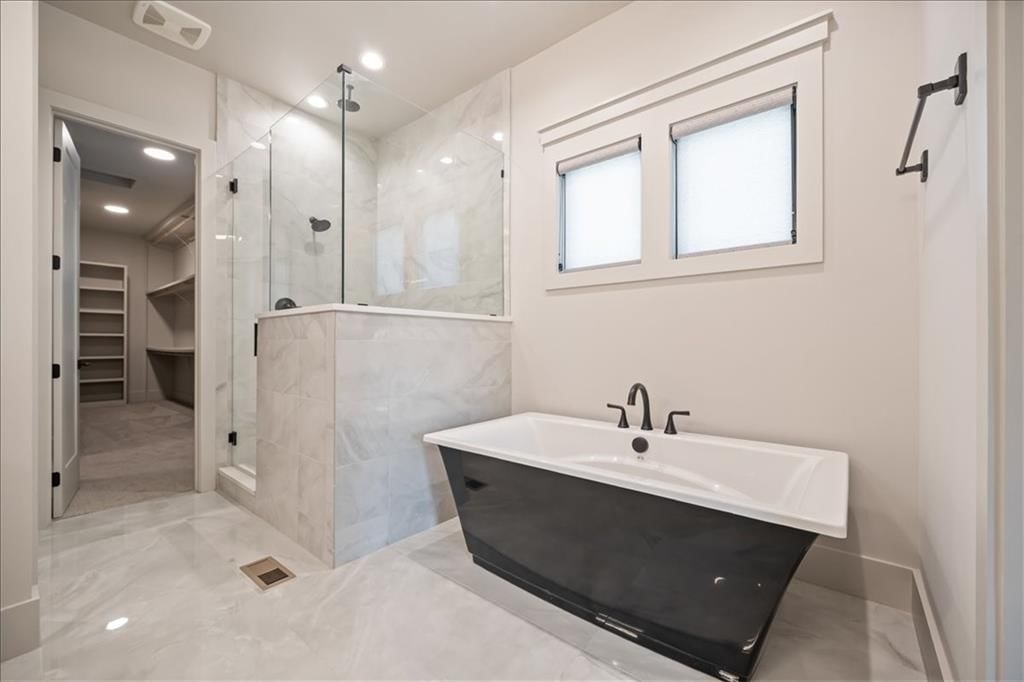2705 W 74th Street — photo 33