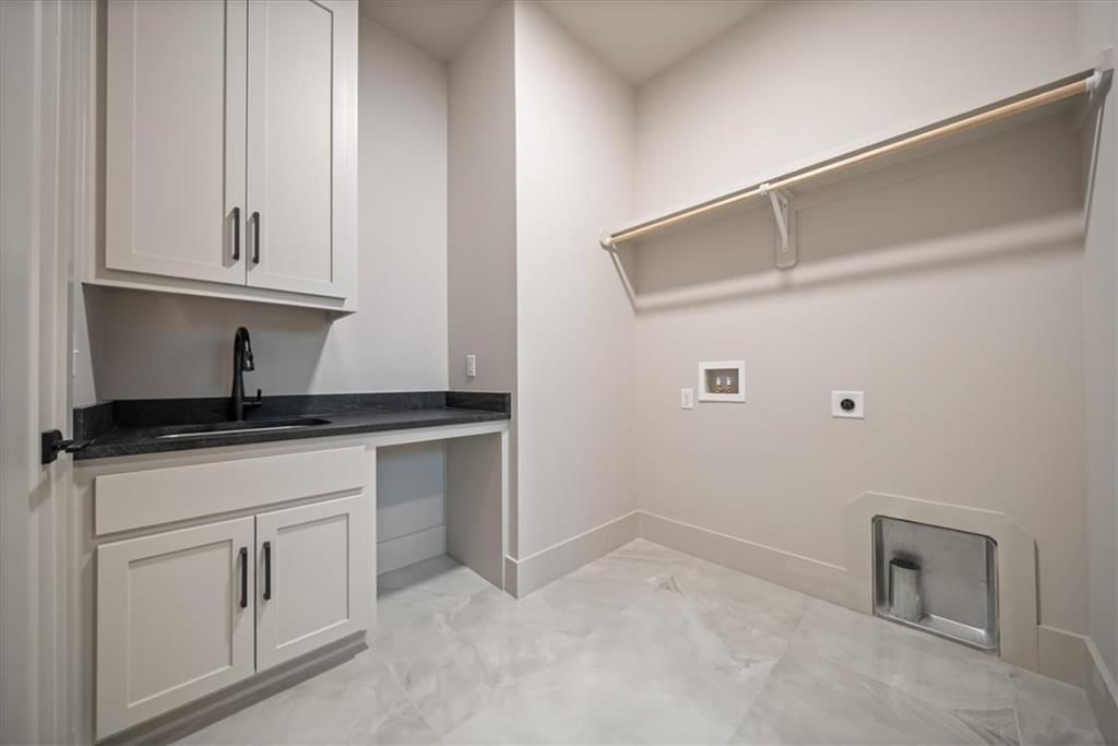 2705 W 74th Street — photo 36