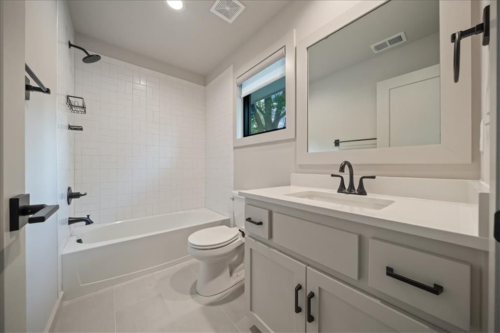 2705 W 74th Street — photo 48
