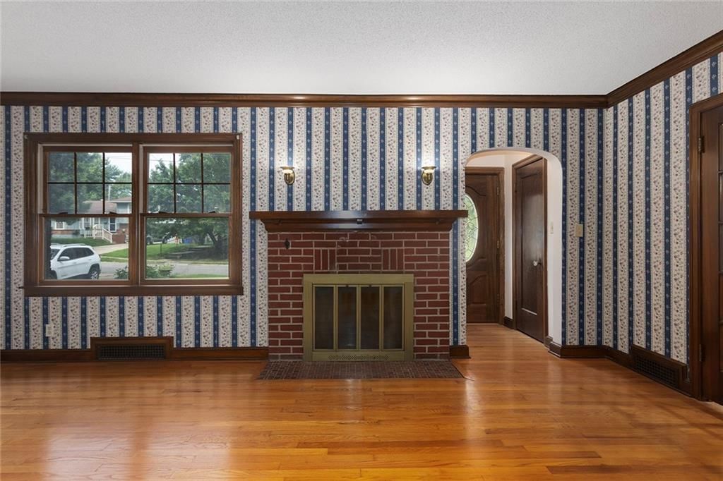8117 Craig Street — photo 4