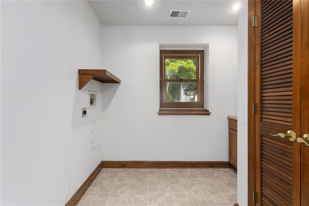 8117 Craig Street — photo 19