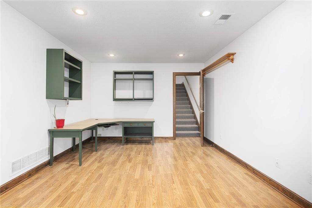 8117 Craig Street — photo 22