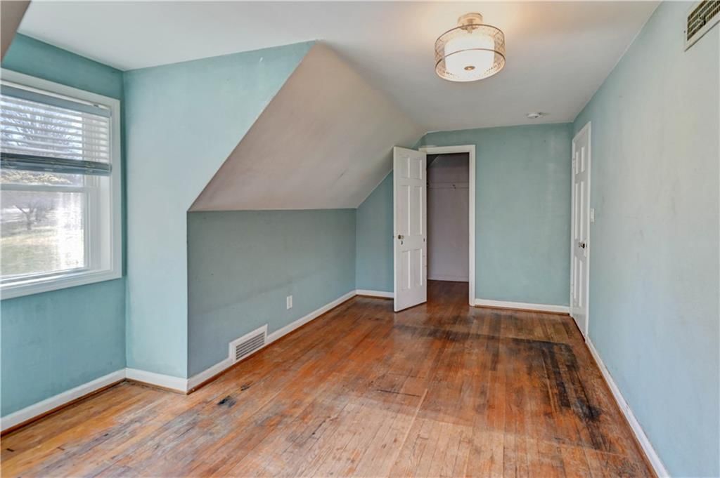5300 Sycamore Drive — photo 32