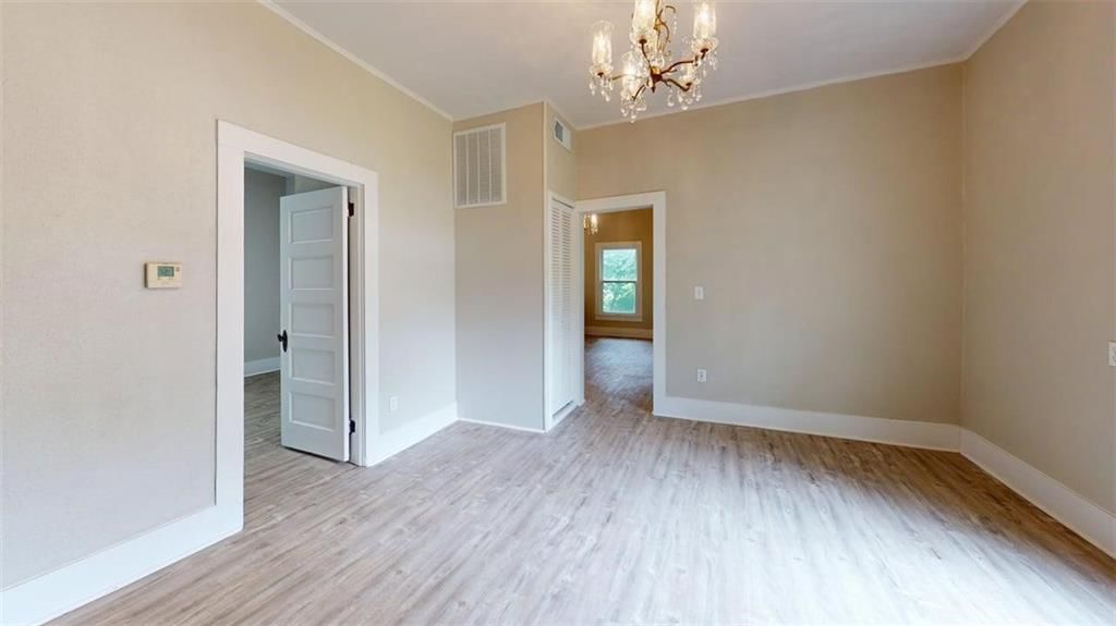531 E Elm Street — photo 14