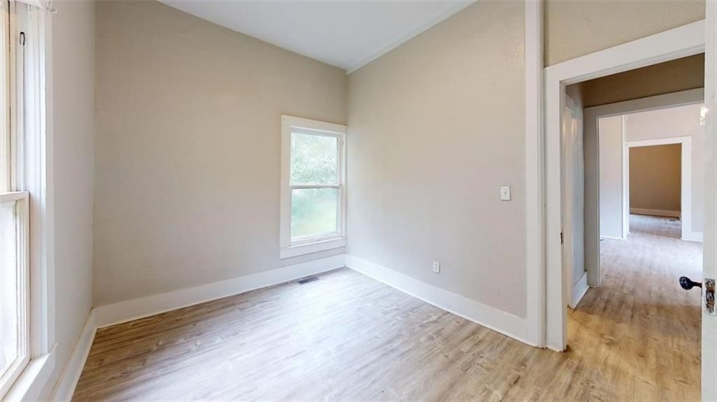 531 E Elm Street — photo 17