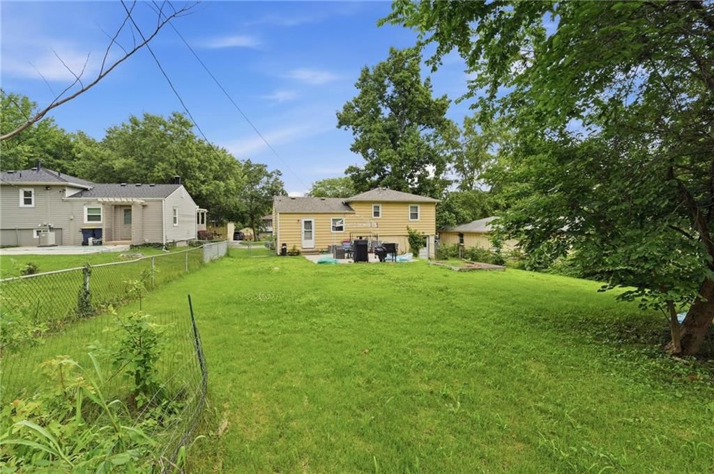 4400 NE Sunnybrook Lane — photo 10