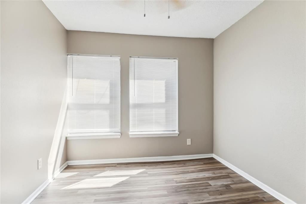 2408 E 29th Street — photo 13