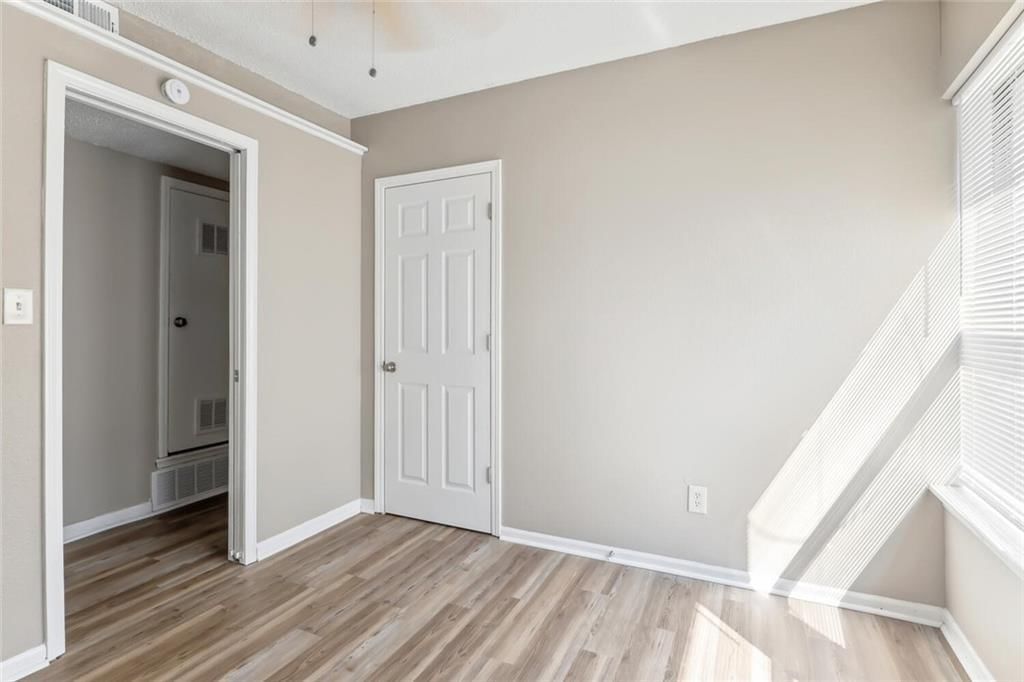 2408 E 29th Street — photo 14