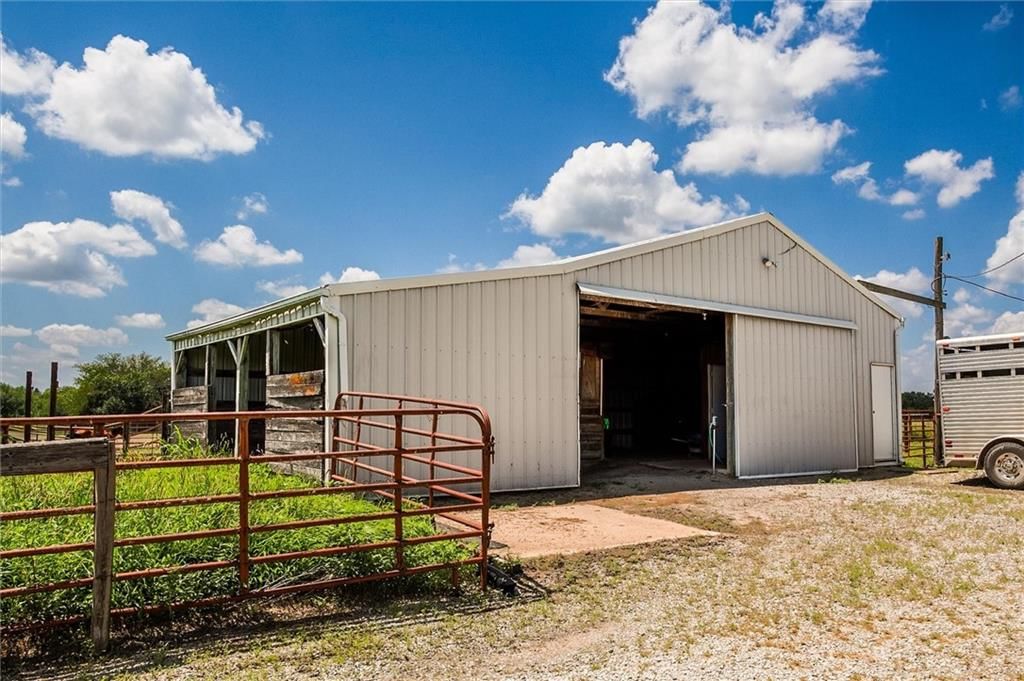 29710 Oak Grove Road — photo 3