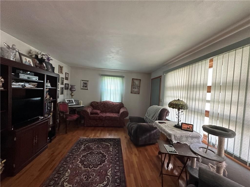 1108 Walnut Street — photo 8