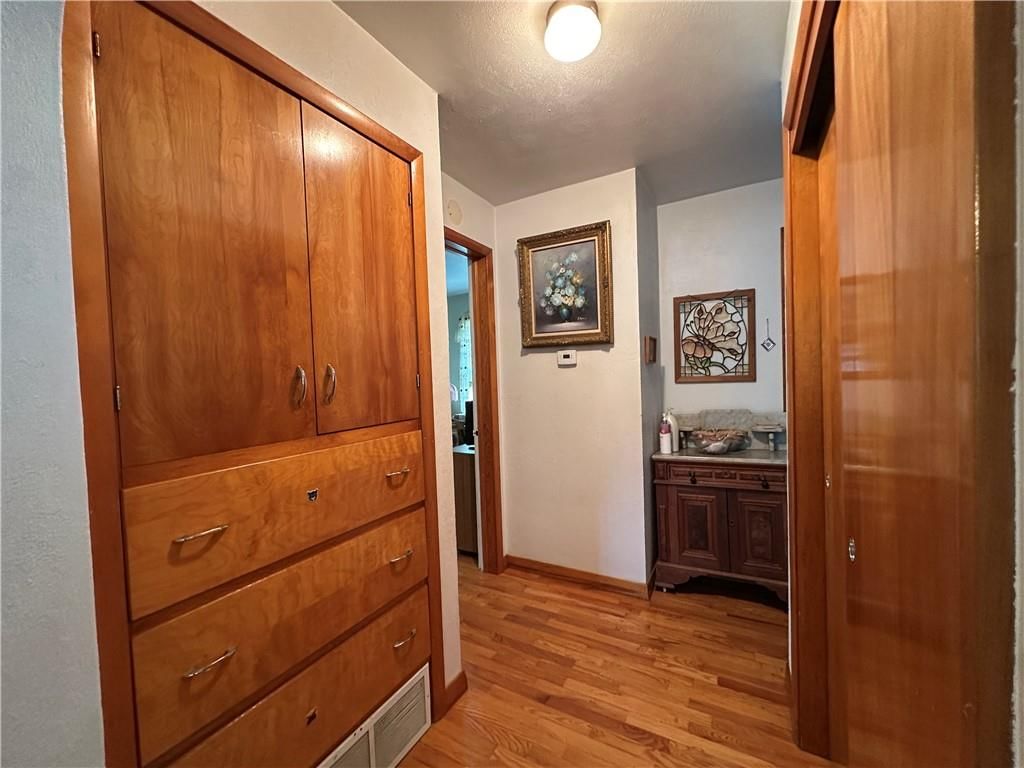 1108 Walnut Street — photo 11