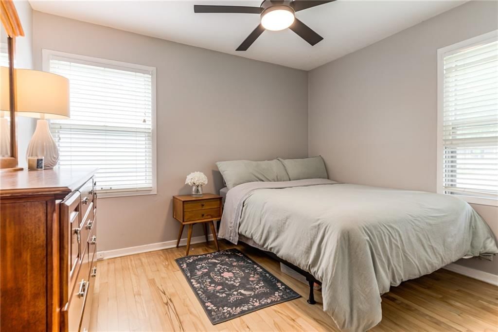 7323 Maple Street — photo 16