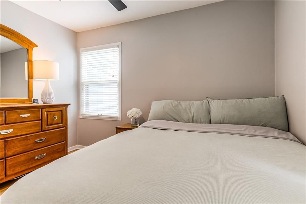 7323 Maple Street — photo 17