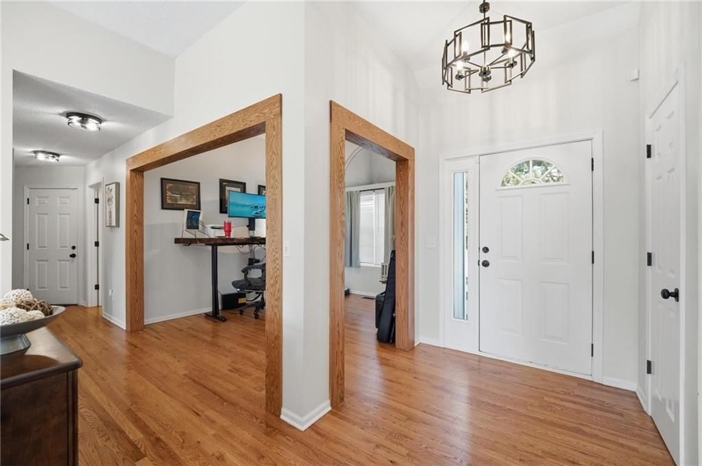 4421 SW Hillside Drive — photo 9